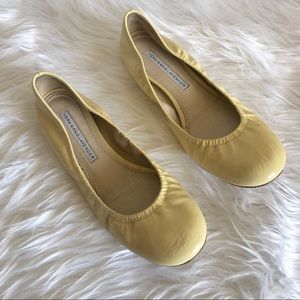 Vera Wang Lavender Label Lillian Patent Flats SZ 6